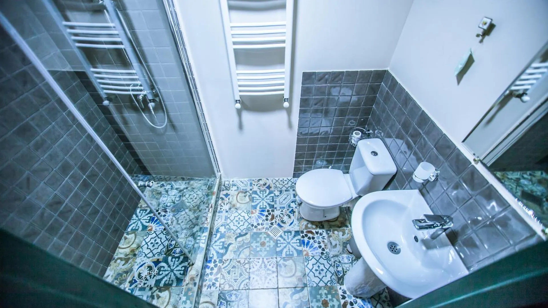 Home 12 Tbilisi